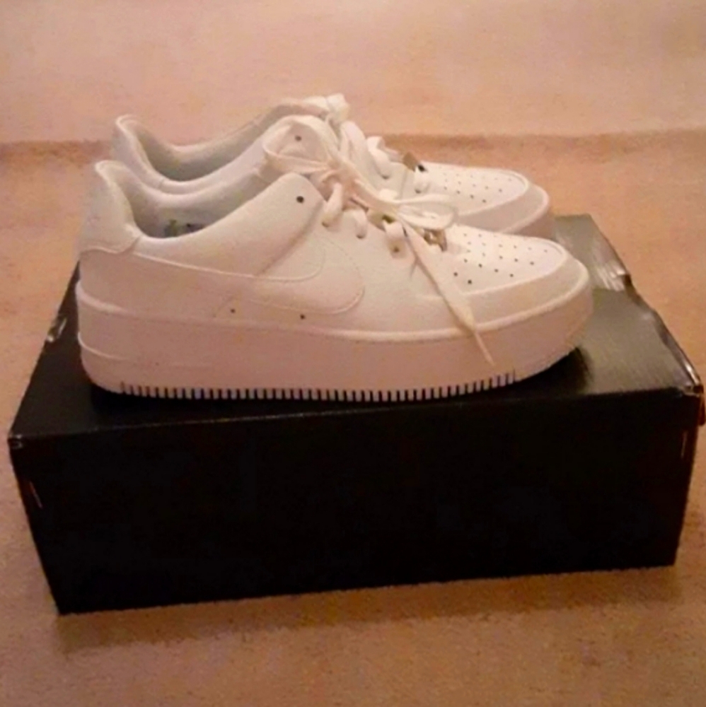 Nike Air Force1 Sage Low